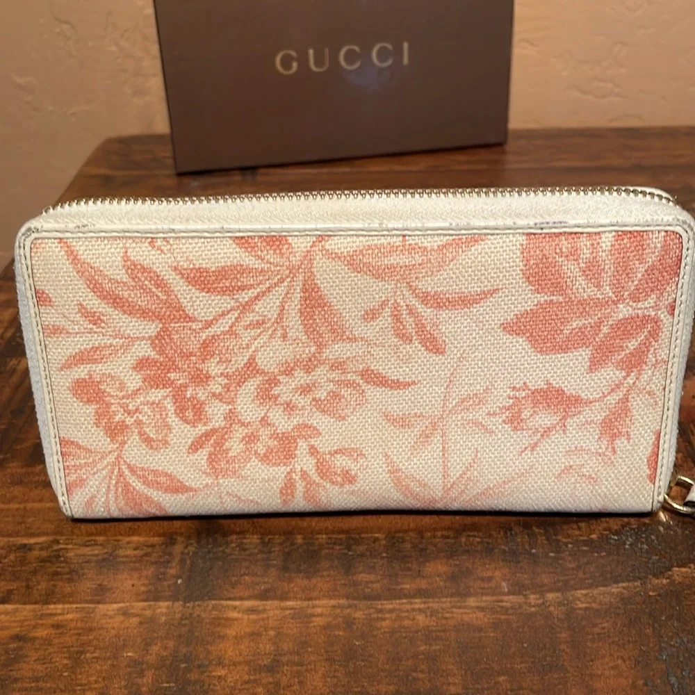 Gucci Guccissima Pink and Cream Floral Wallet with box - Picture 5 of 16